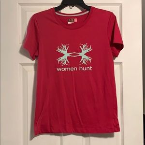 Women’s Under armour semi fitted tee